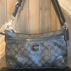 COACH ✨ NWOT Classic Shoulder Bag